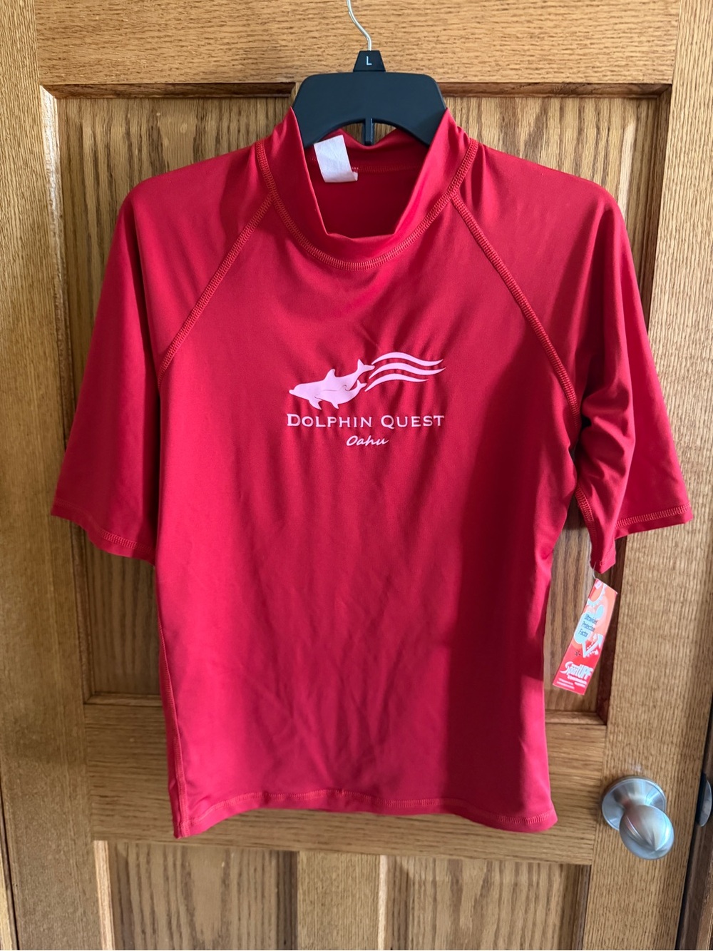 NWT Dolphin Quest Large Oahu Red Rash Guard
